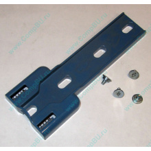 Синий пластмассовый фиксатор-защёлка HP 224981-001 для 5.25" устройств в HP ML370 (Невинномысск)